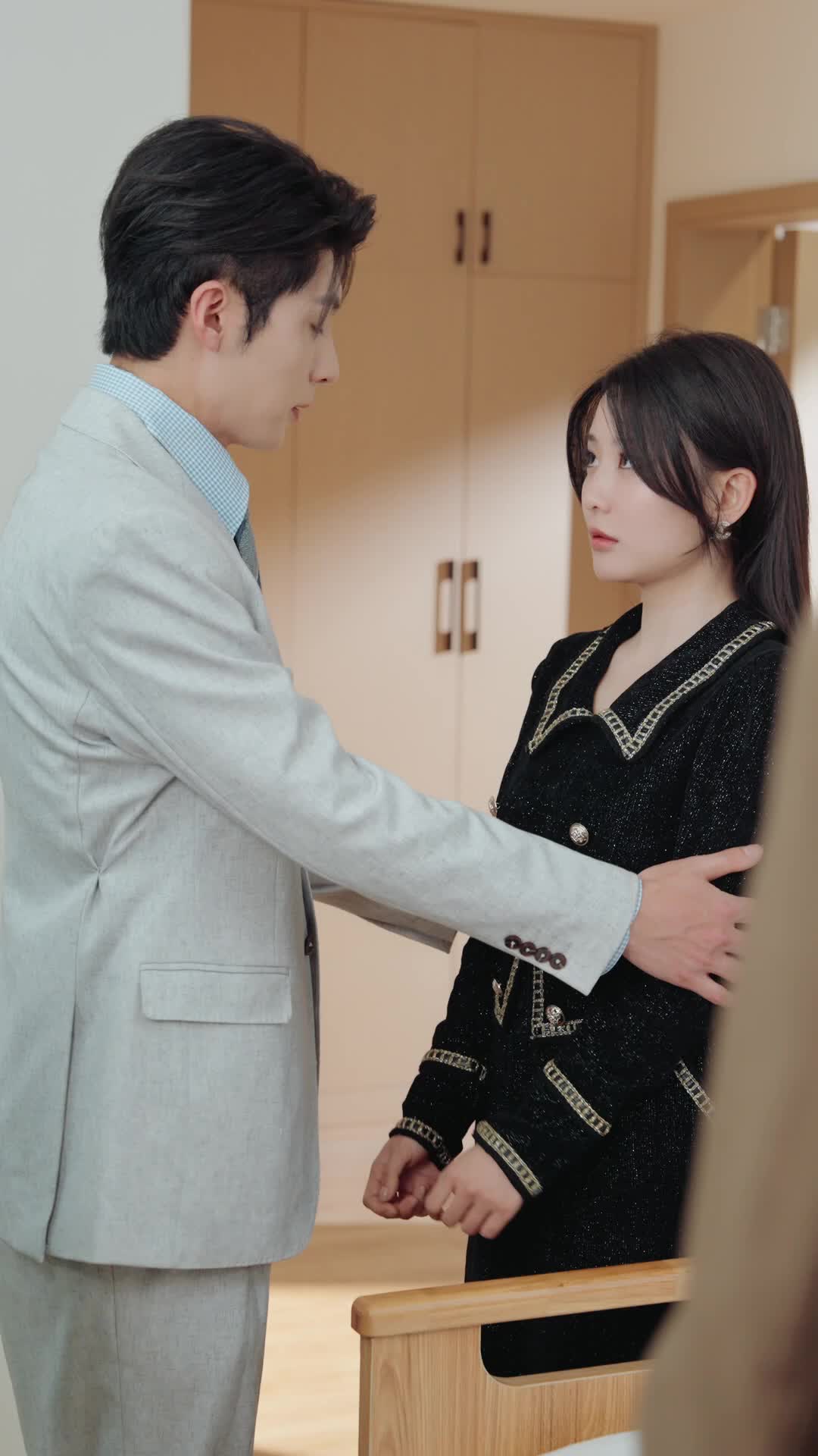 الحلقة 65 - بعد الخيانة... تعزف النجمة